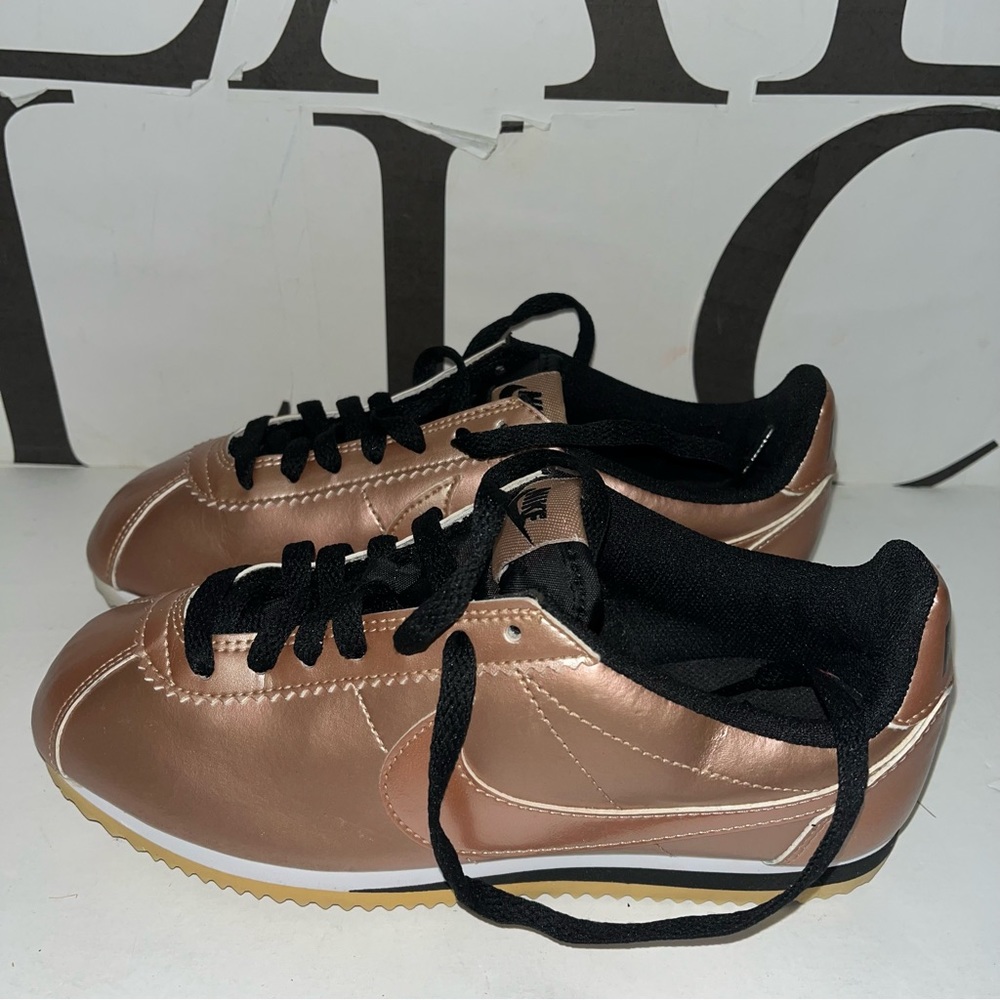 Nike Cortez Classic Leather Metallic Bronze Womens Shoes Size Used
